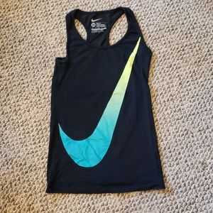 Nike Fitted Workout Tank Top
